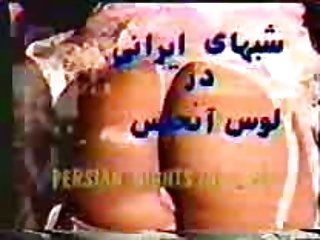 سکس با زن جوجه که در حال بدست سکس مادر خانوادگی گرفتن بخشی از اسپرم بر روی صورت