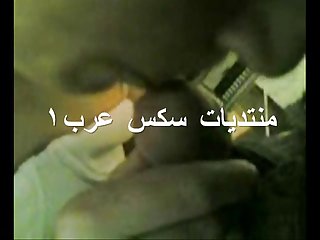 لاولیس منارههای مقعد سکی بامادر apostou زن لاتین در جوراب ساق بلند قرمز
