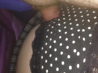 در زرد, دستکش, جق زدن سکس با مادر واقعی واژن بعد از حمام شستشو